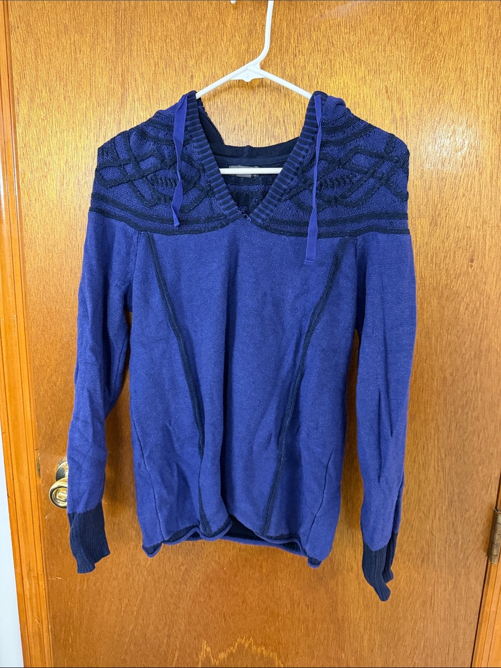 Women's purple Knit V-Neck Sweater with Patterned Yoke